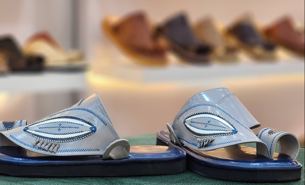 زبيري وطني مطرز