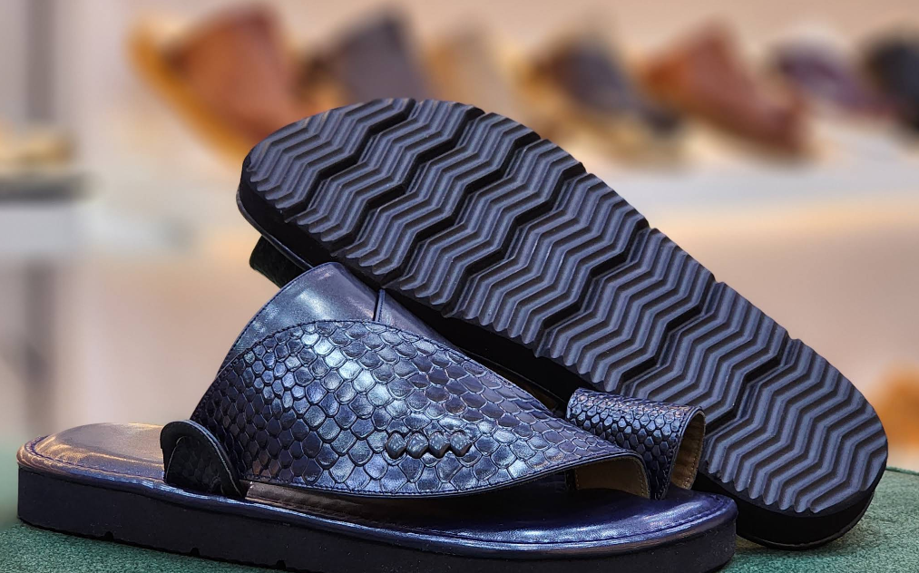 حذاء تميمي جلد طبيعي